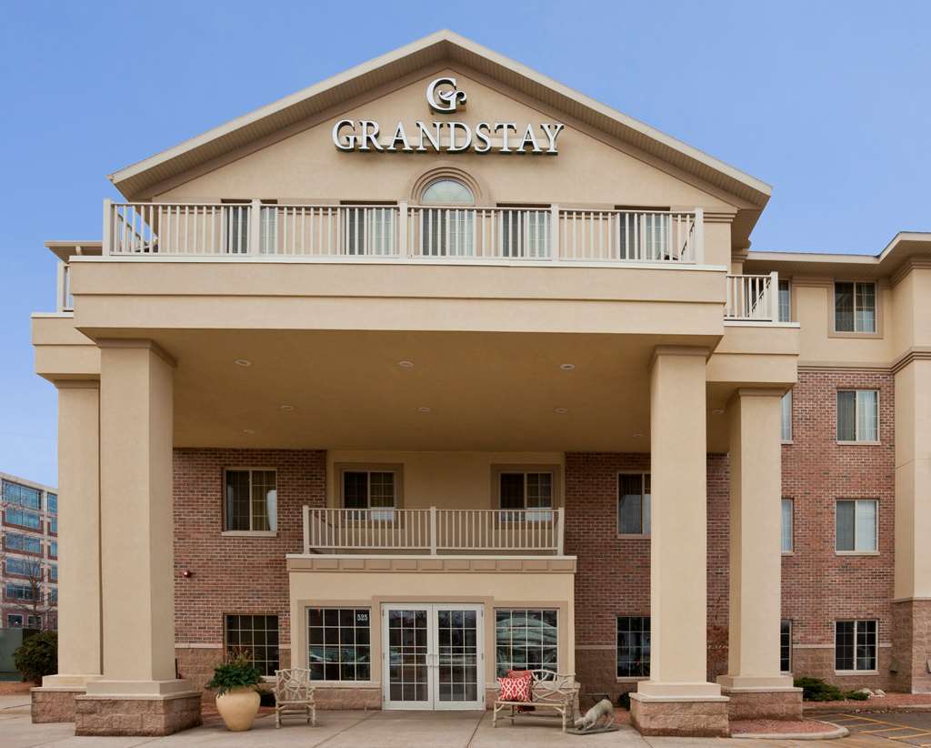Grandstay Hotel & Suites La Crosse Buitenkant foto