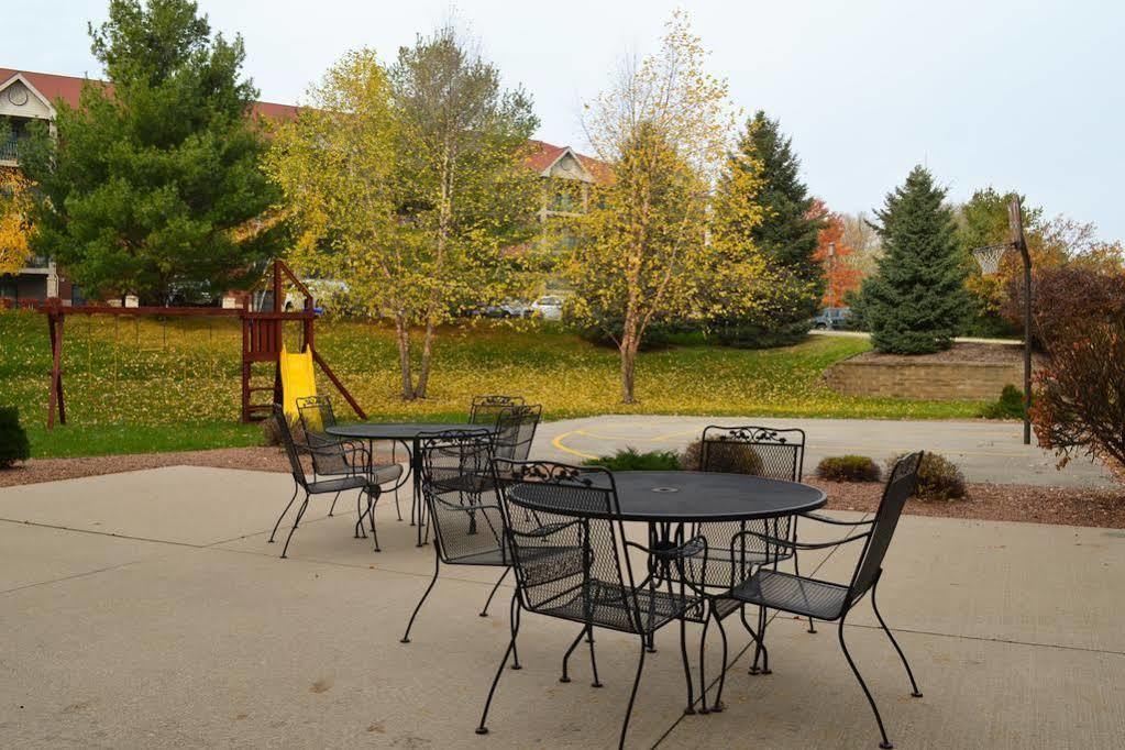 Grandstay Hotel & Suites La Crosse Buitenkant foto