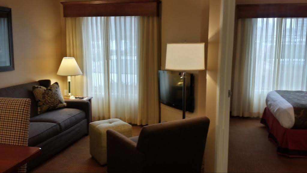 Grandstay Hotel & Suites La Crosse Buitenkant foto